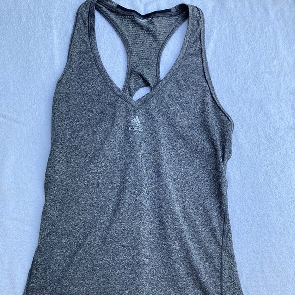 Adidas tech-fit razorback gray tank, M - Picture 1 of 2